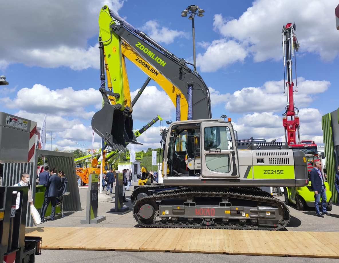 /images/sections/catalog/excavators/tracked/ZE215E/ZE215E_3.jpg