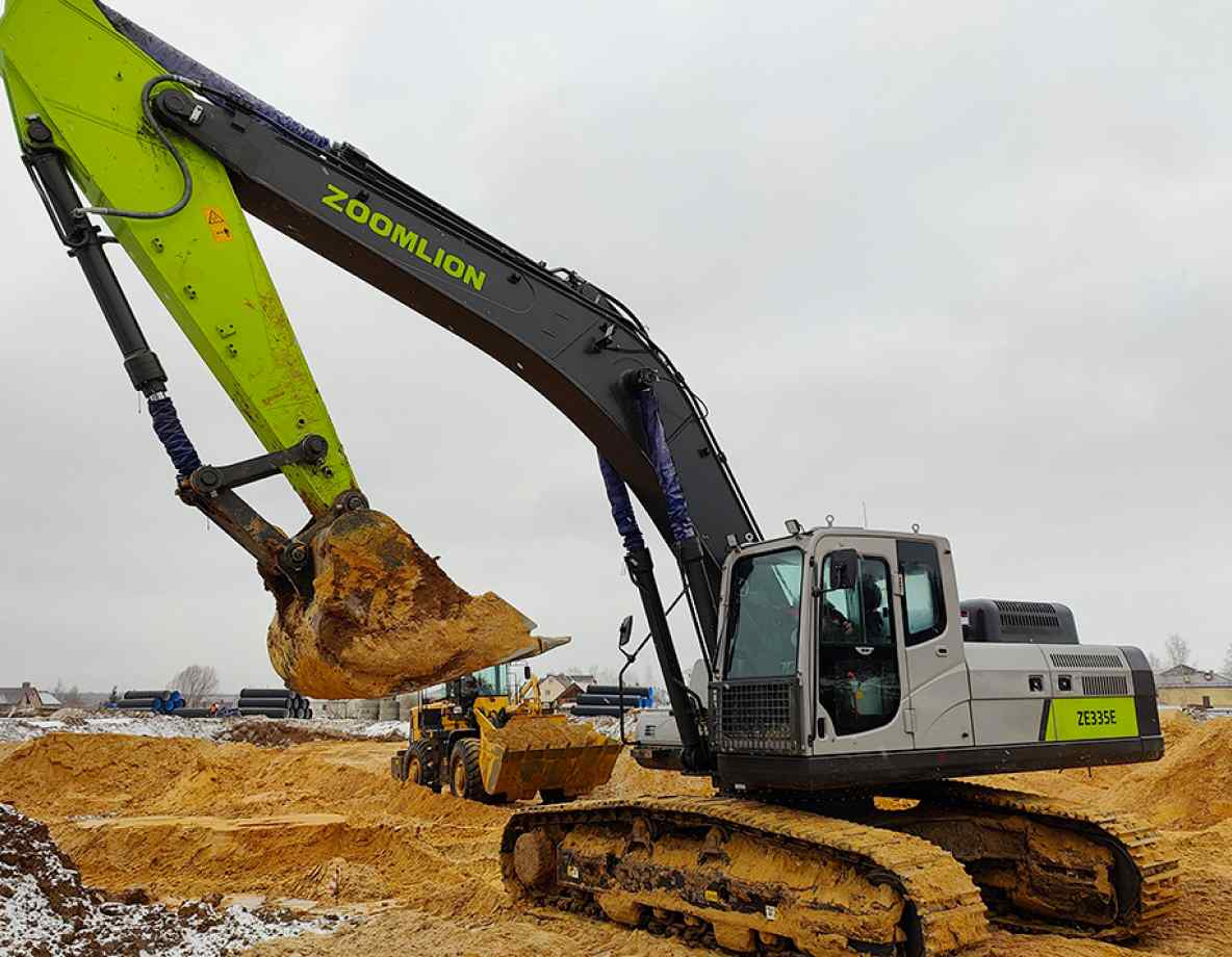 /images/sections/catalog/excavators/tracked/ZE335E/ZE335E_3.jpg