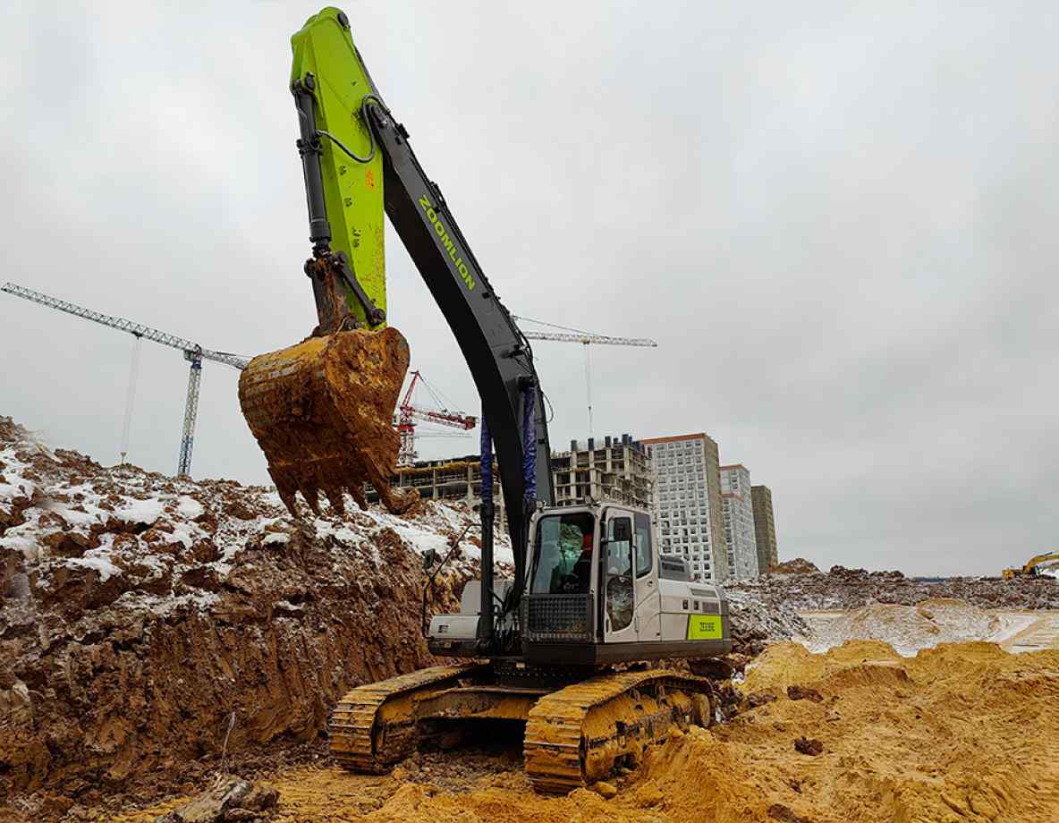 /images/sections/catalog/excavators/tracked/ZE335E/ZE335E_6.jpg
